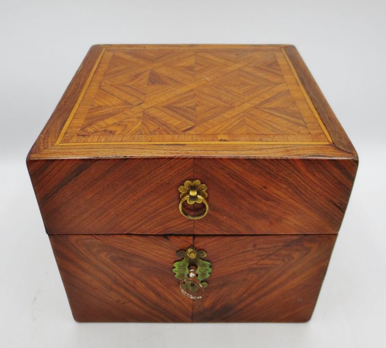 Coffret à senteur, XVIIIe siècle.