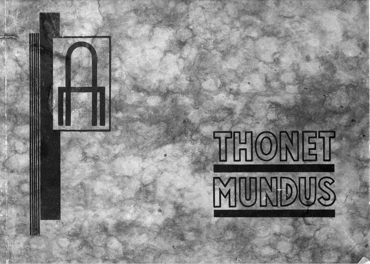 4 Thonet Mundus N°A 48 Bistrostühle aus Rohrgeflecht, 1930