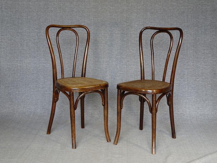 4 Thonet Mundus N°A 48 Bistrostühle aus Rohrgeflecht, 1930