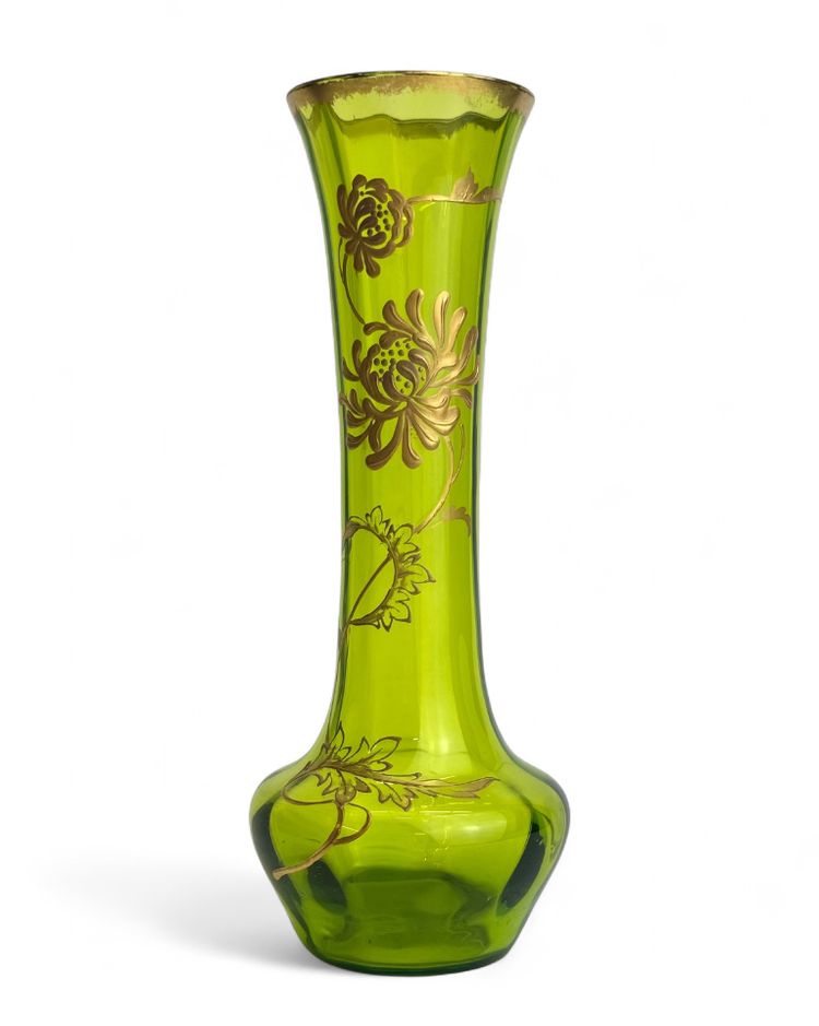 Baccarat - Vase mit Dahliendekor