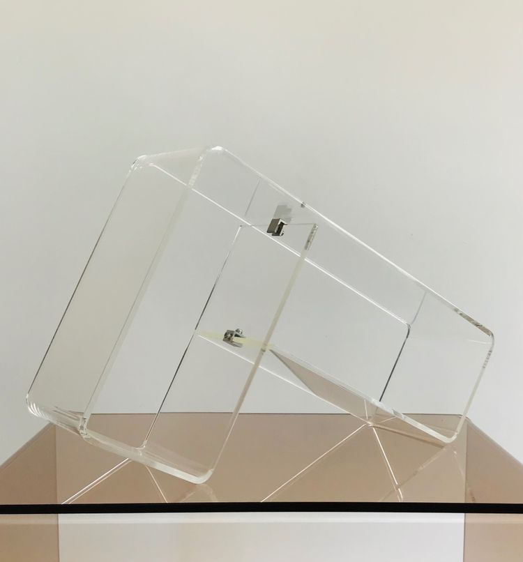 Etagère en plexiglas par Michel Dumas, France années 70