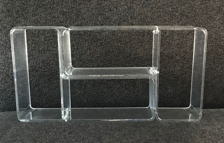 Etagère en plexiglas par Michel Dumas, France années 70