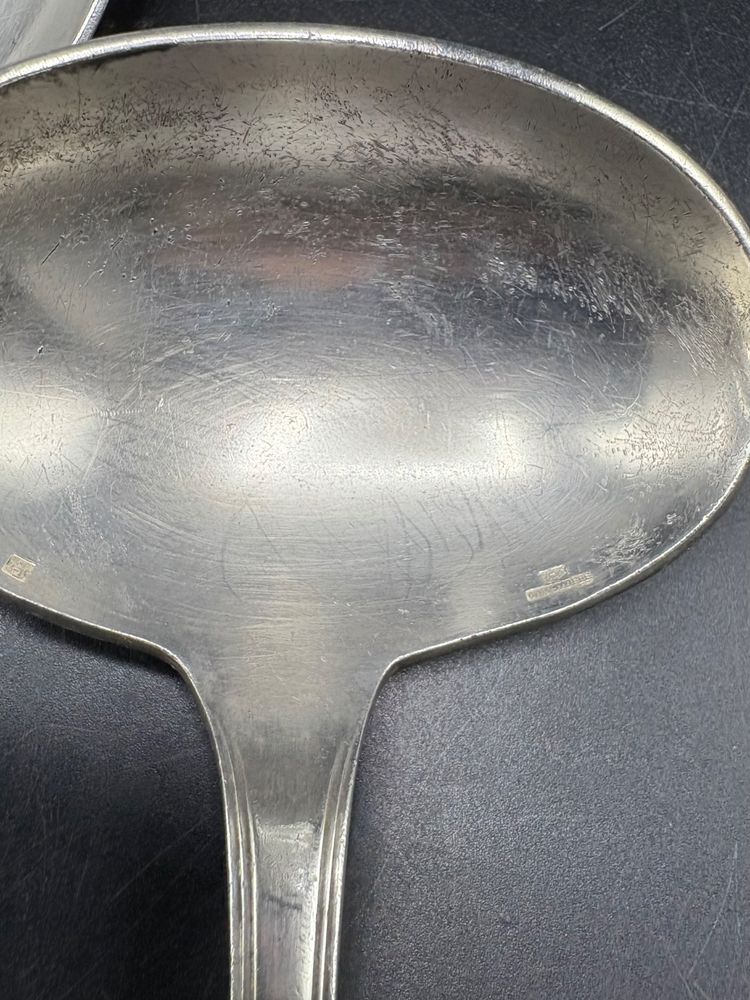 SERVING CUTLERY