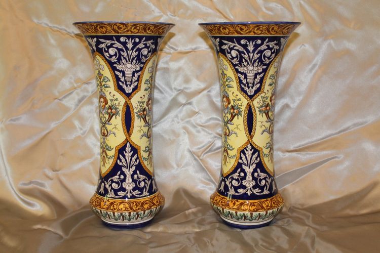 Pair of Sarreguemines earthenware vases with Italian Renaissance decoration, late 19th century