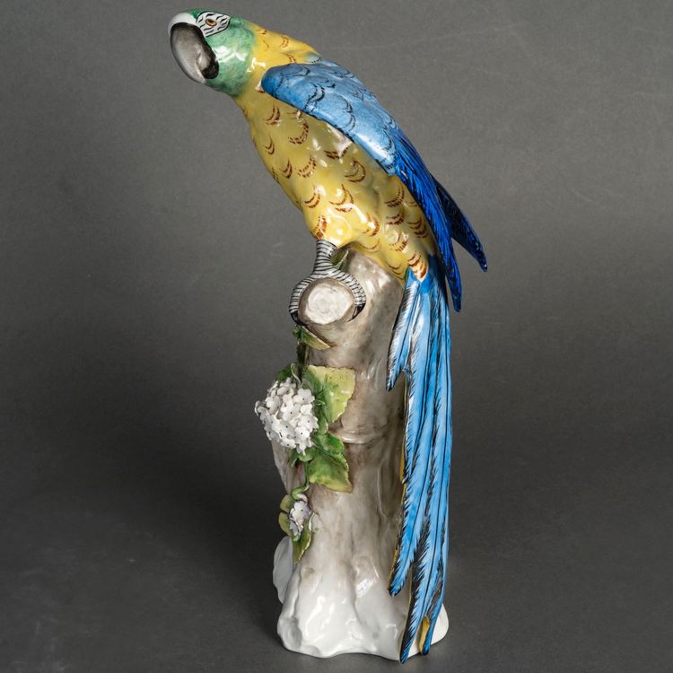A porcelain parrot sculpture, Germany, 20th century