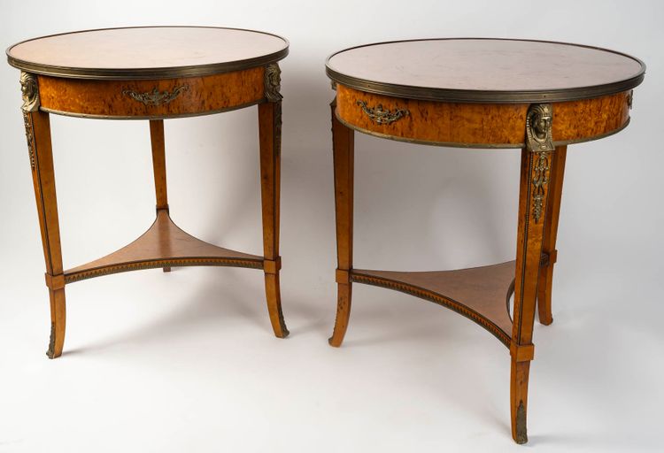 Coppia di tavolini con piedistallo in stile Impero, circa 1900