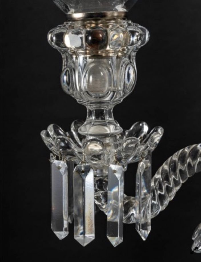 Une paire de girandoles en cristal de Baccarat, fin XIXème siècle 