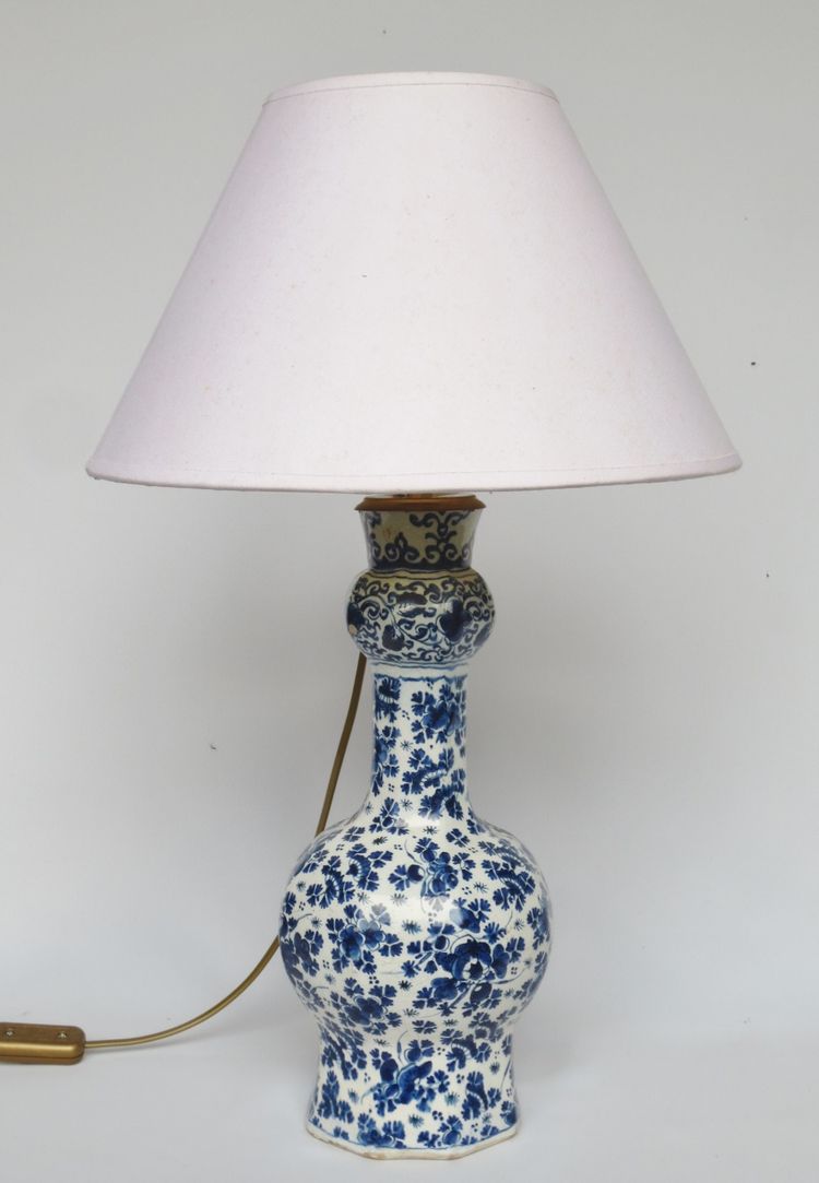 Delfter Lampe, 18. Jahrhundert.