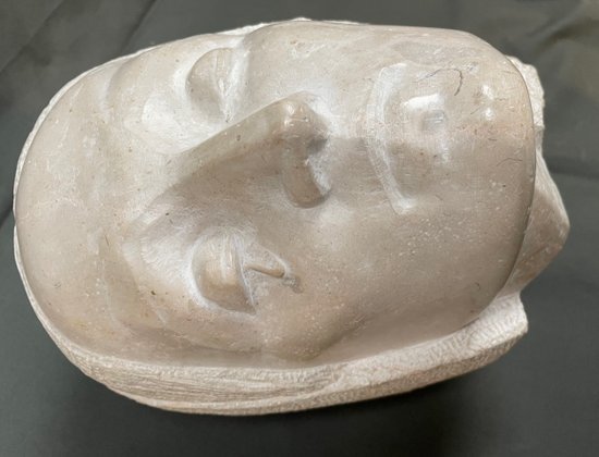 Sculpture, woman in tears