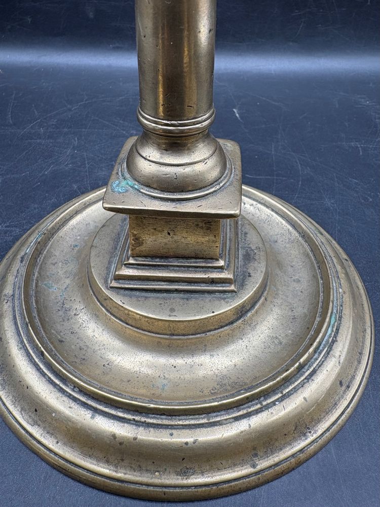 HENRI 2 CANDLE HOLDER
