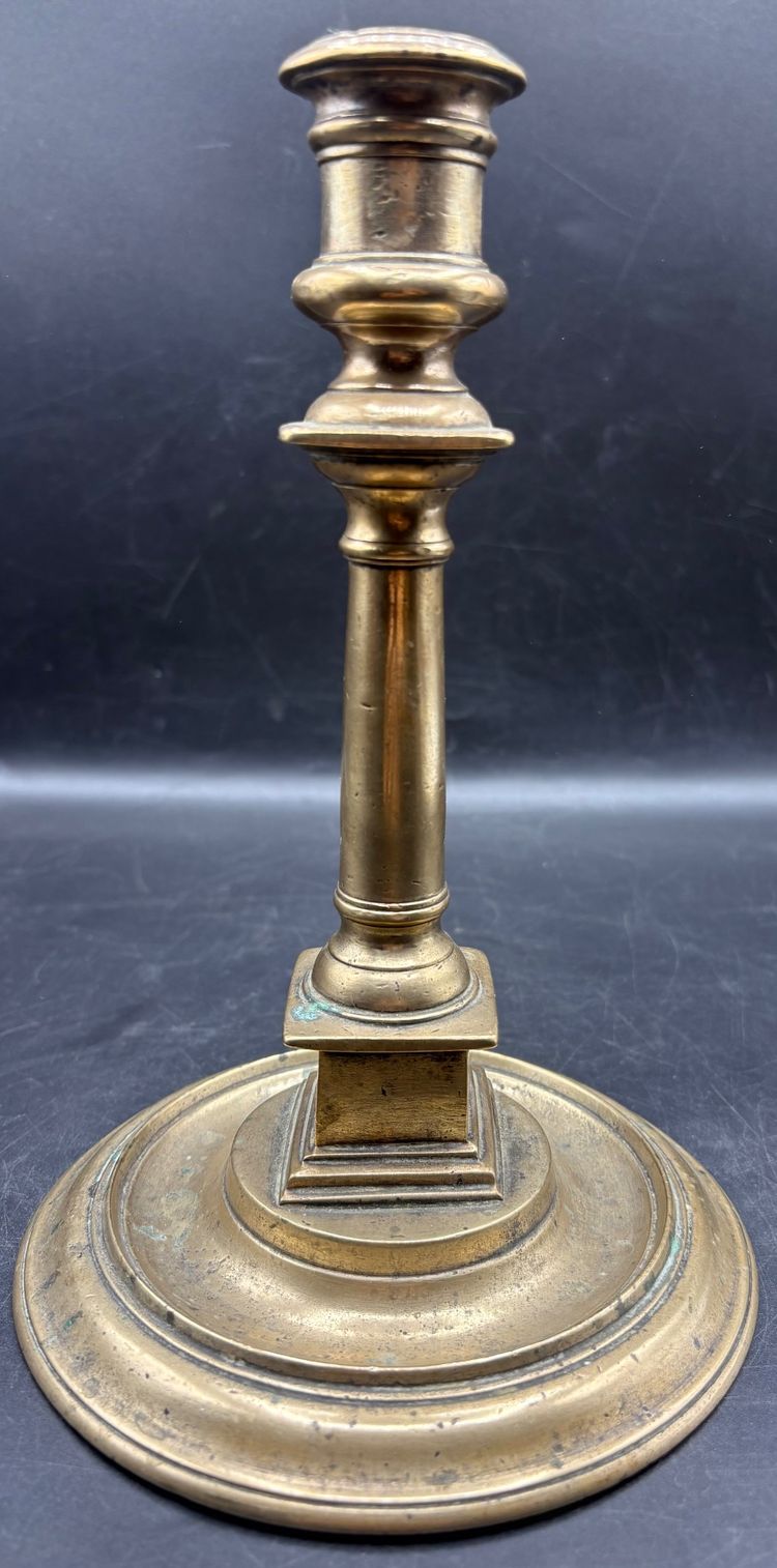 HENRI 2 CANDLE HOLDER
