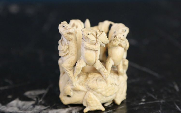 sculpture on ivory 18th-19th century 