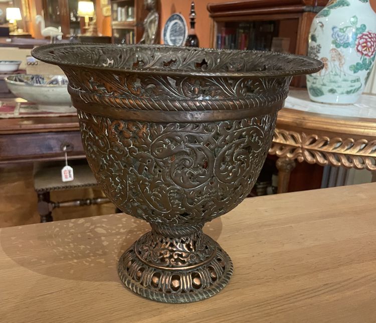 17th Century Italian Bronze Cup Or Urn