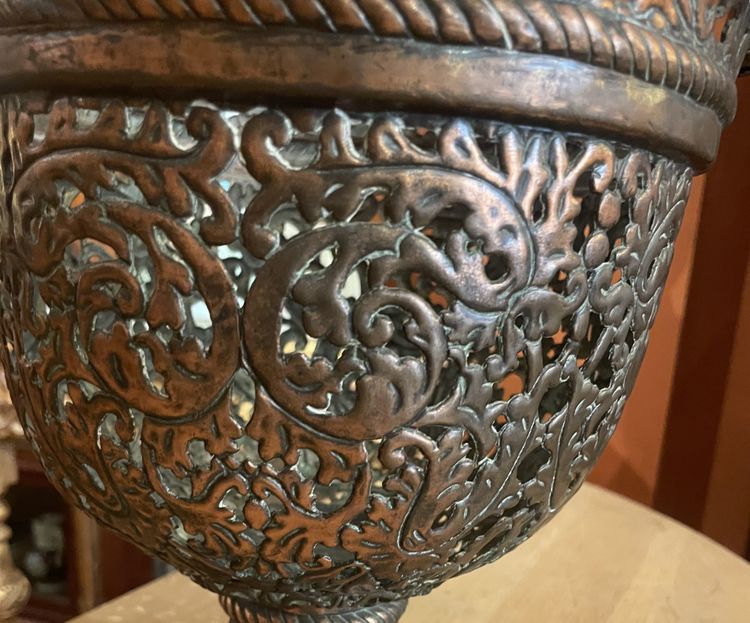 17th Century Italian Bronze Cup Or Urn