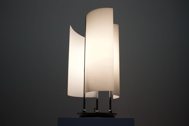 Lampada mobile "Arianna" per Oluce.
