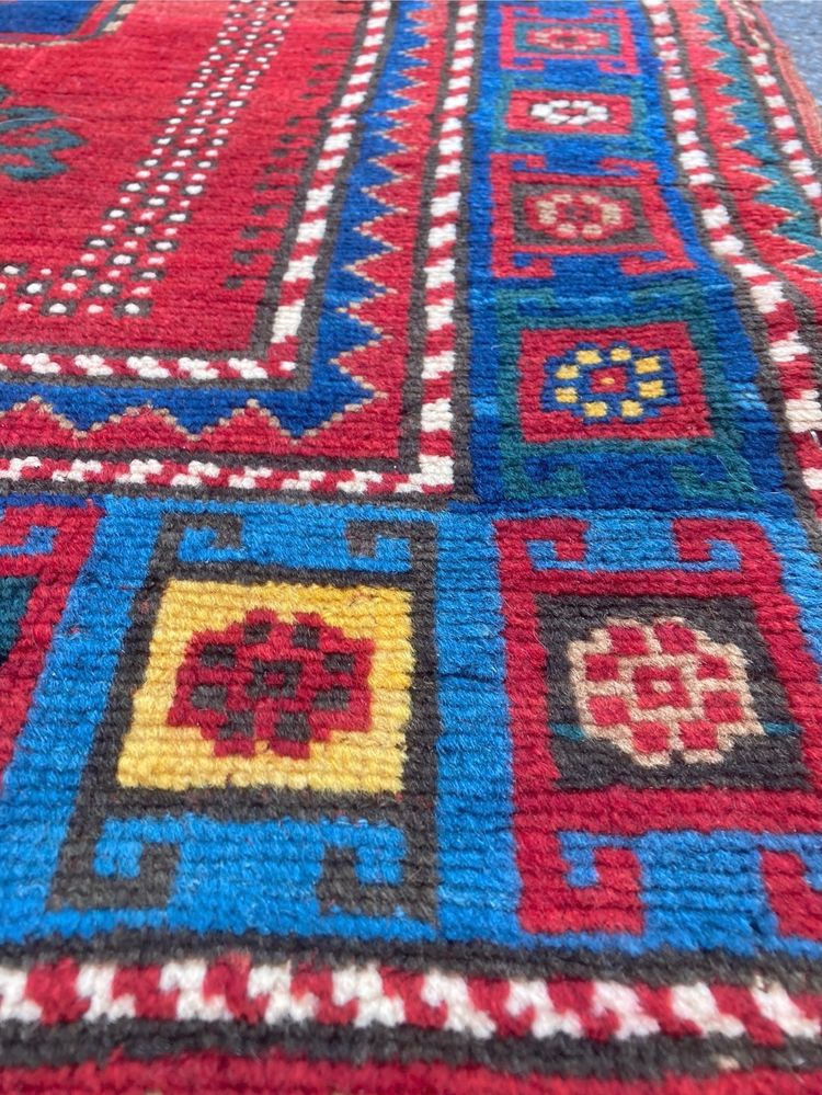 Tapis Kazakh daté 1904