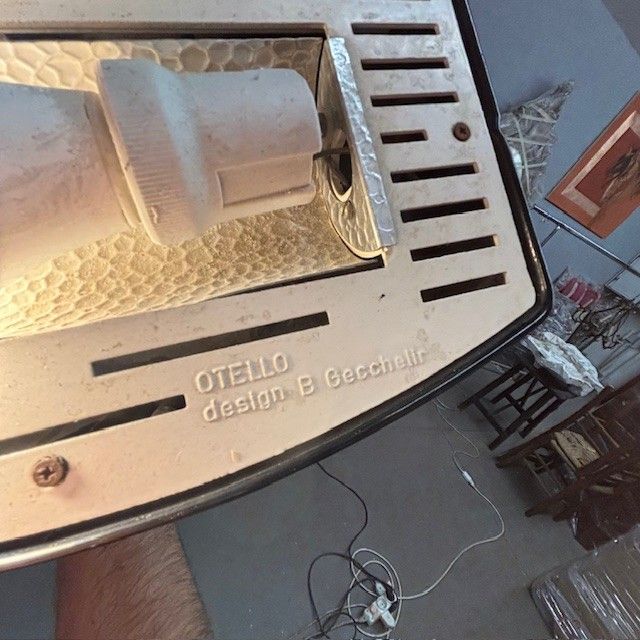 Lampada da terra Mod Otello di Bruno Gecchelin per Oluce anni 80 colore nero. Piantana design . H190