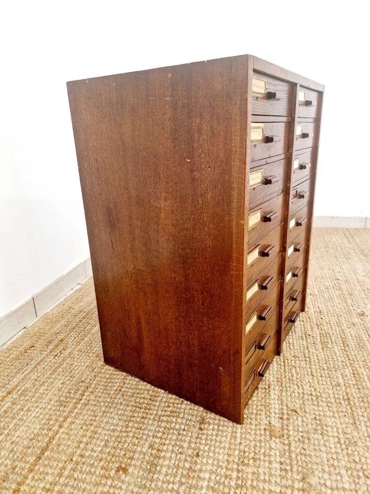Armoire à index antique en acajou à 18 tiroirs