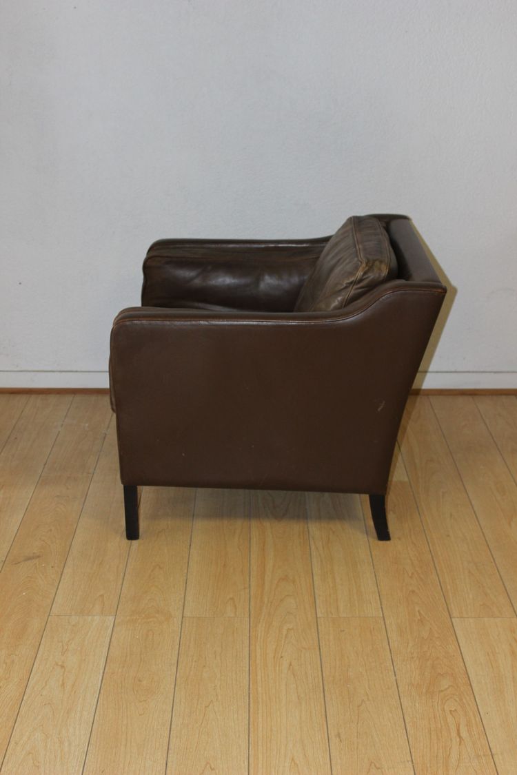 Paire de fauteuils en cuir par Borge Mogensen vers 1970