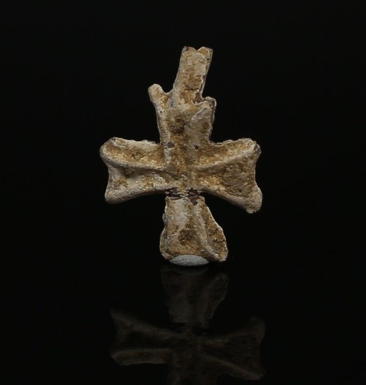 Byzantin Pendentif en Plomb en Forme de Croix – Certificat d’Authenticité