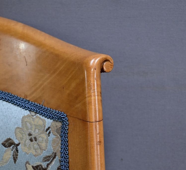 Gondola chair in cherry and bird's-eye maple, Charles X style - Mid-20th century