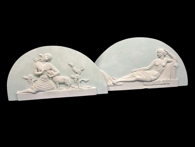 Coppia di grandi pannelli decorativi in gesso Art Déco - parte superiore della porta H 62 x L 126 cm