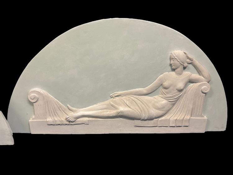 Coppia di grandi pannelli decorativi in gesso Art Déco - parte superiore della porta H 62 x L 126 cm