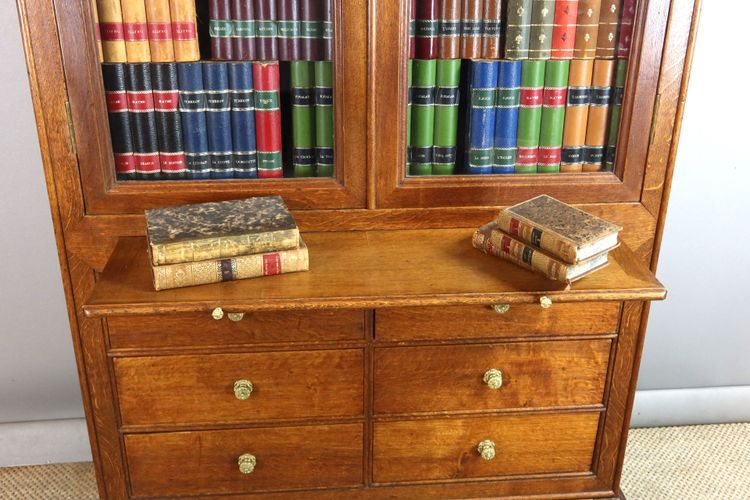 Bücherregal aus Eiche 19. Jahrhundert
