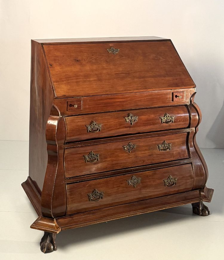 Commode en placage d'acajou, Angleterre, XIXe siècle