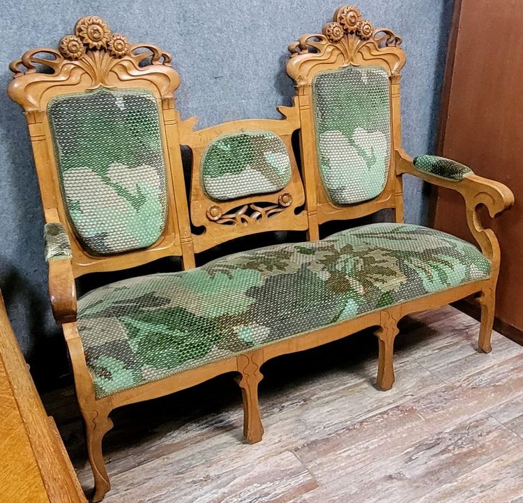 In the spirit of Alfonce Mucha's shapes: rare Art Nouveau bench seat, circa 1900