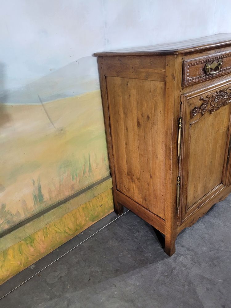 Niedriges Sideboard aus normannischer Eiche