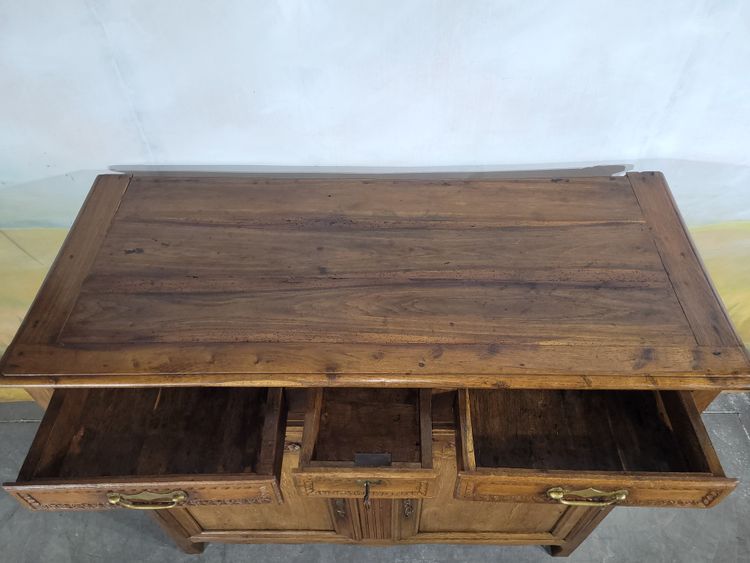 Niedriges Sideboard aus normannischer Eiche