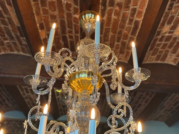 Liège chandelier in blown glass, two tiers of light arms, 18th century