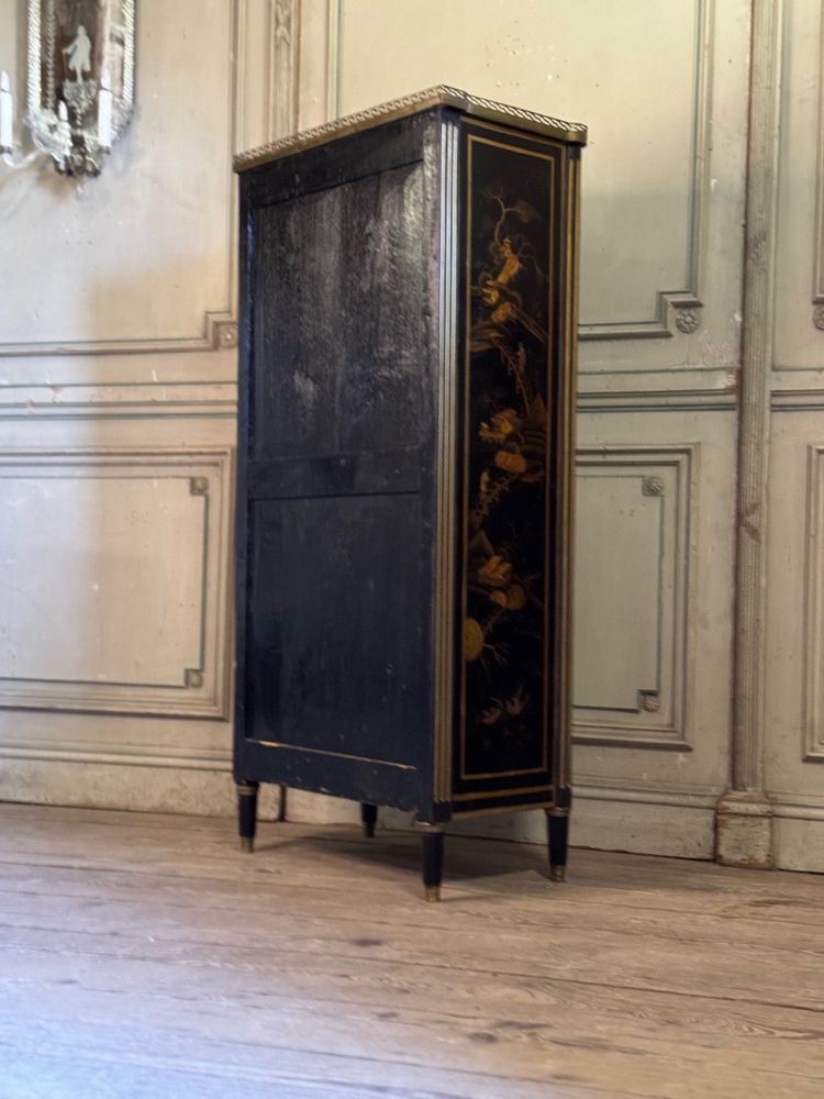 Paire De Semainiers Louis XVI En Laque Noire Et Or, XVIIIème Siècle