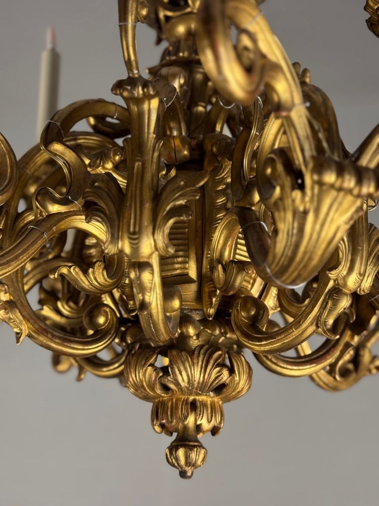 Lustre En Bois Sculpté Et Doré, 18 Bras De Lumière, Italie Vers 1880