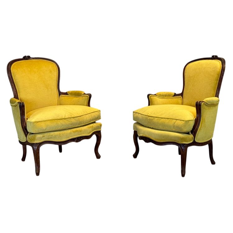 Paire de grandes bergères Louis XV, estampille de François Foliot reçu maître en 1749