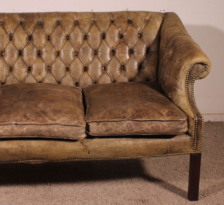 chesterfield 3 places en cuir vert olive clair
