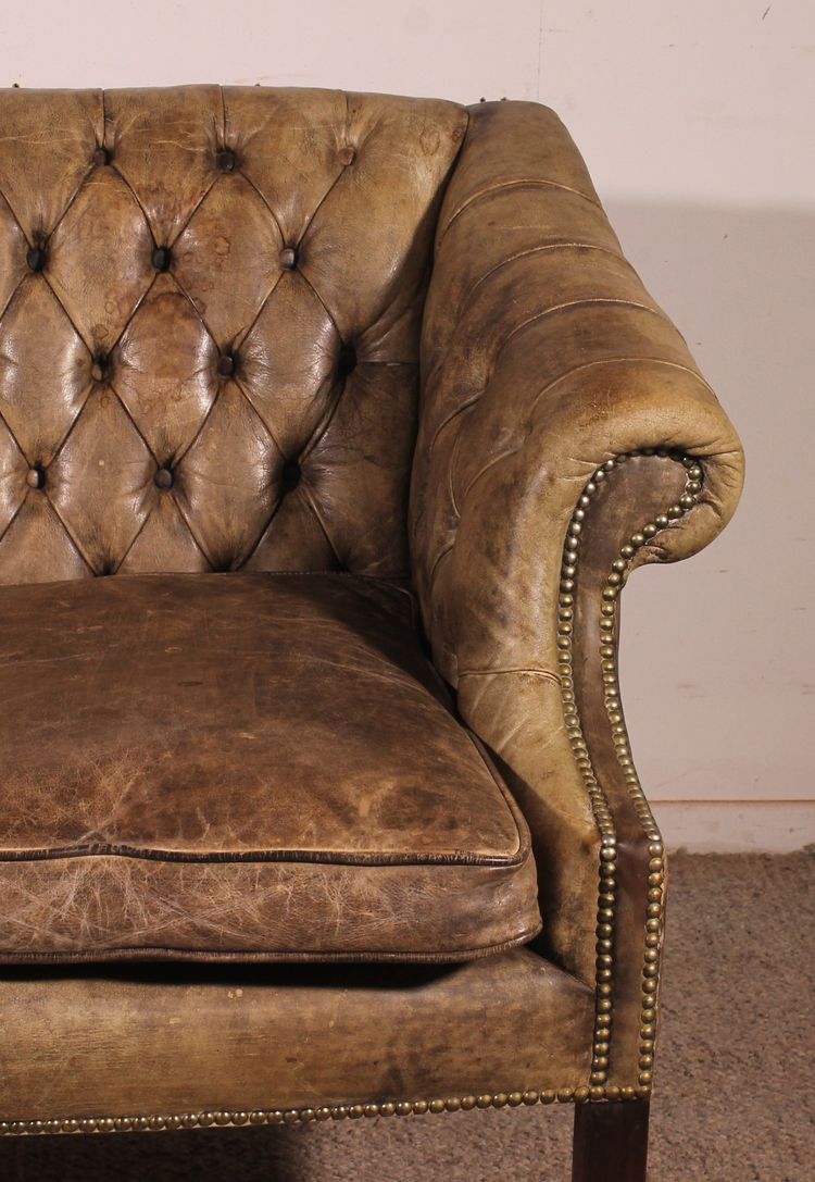 chesterfield 3 places en cuir vert olive clair