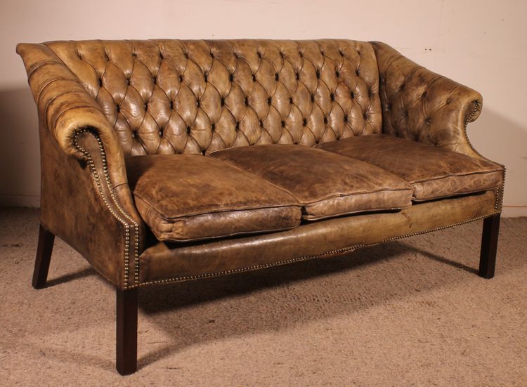 chesterfield 3 places en cuir vert olive clair