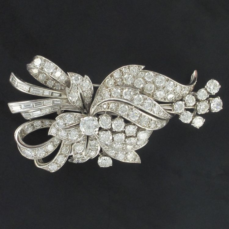 Spilla con diamanti brillanti e baguette
