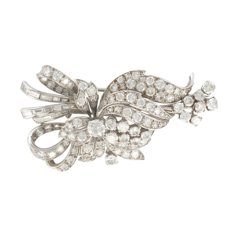 Spilla con diamanti brillanti e baguette