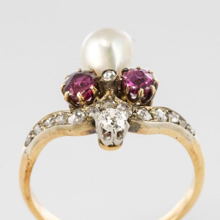 Bague Ancienne Duchesse Rubis Diamants Et Perle Fine