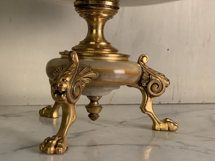 Onyx and gilt bronze cup, late 19th century