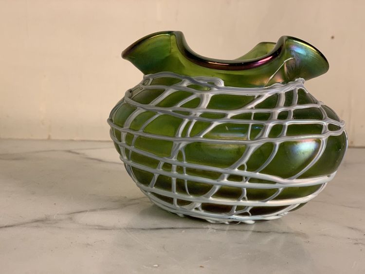 Ciotola o vaso in vetro colorato, Loetz o Palm Koenig