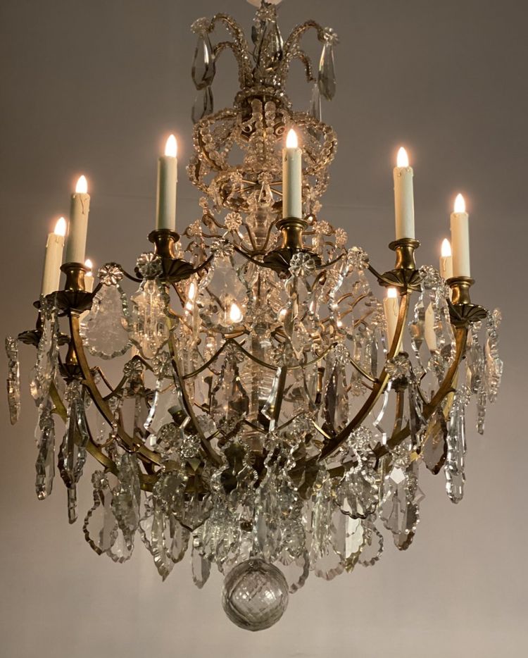Chandelier Adorned with Cut Crystal Pendants