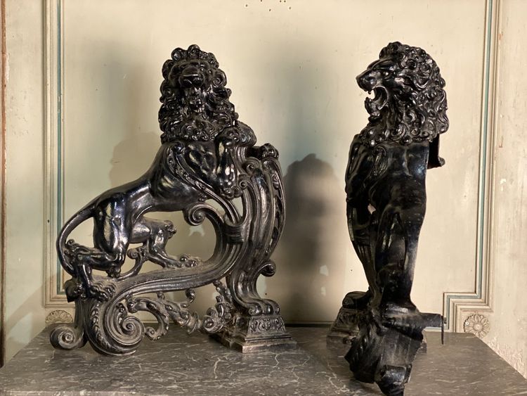 Paire De Chenets En Fonte