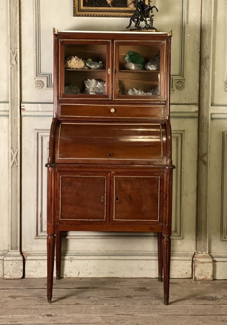 Solid Mahogany Cylinder Desk, Late 18th Century
