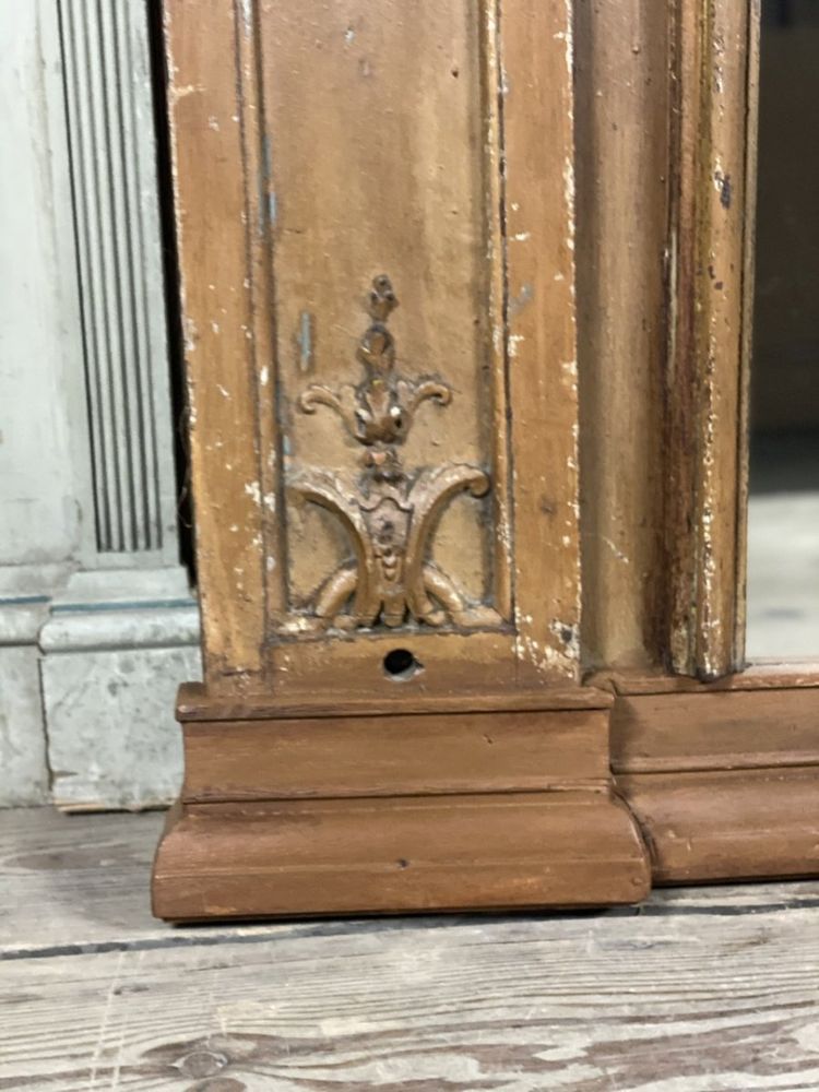 Miroir En Bois Sculpté Peint , XVIIIème Siècle