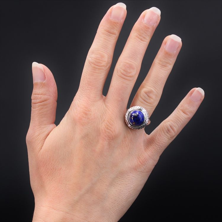 Vintage White Gold Lapis Lazuli Ring