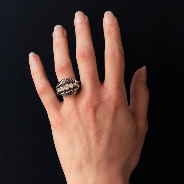 Vintage White Gold Diamonds Ring